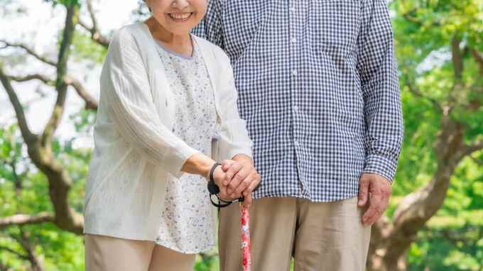 「面倒を見るって言ったじゃない…」〈年金月10万円・貯蓄60万円〉83歳母、息子との同居に涙した2ヵ月後に聞いた“冷たい一言”