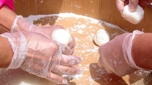 今の老人ホームのお正月には、お酒とお餅はないという。（※写真はイメージです／PIXTA）