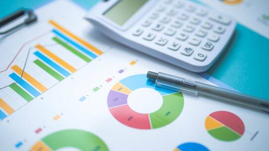 スーツ代は経費になる?脱税と節税の違いを税金弱者は知らない