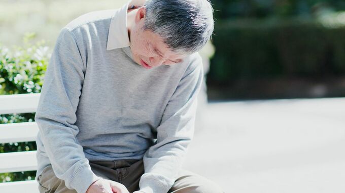 お金のプロのはずが…国立大卒→メガバンクとエリート街道を突き進んだ元銀行員。60歳で〈資産4,000万円〉確保も、老後のために打った一手で“あわや破産“の危機「愚かなことをしました」【CFPの助言】