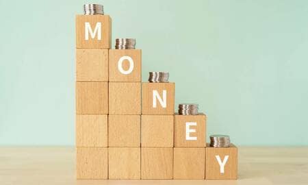 お金が減っていくイメージ