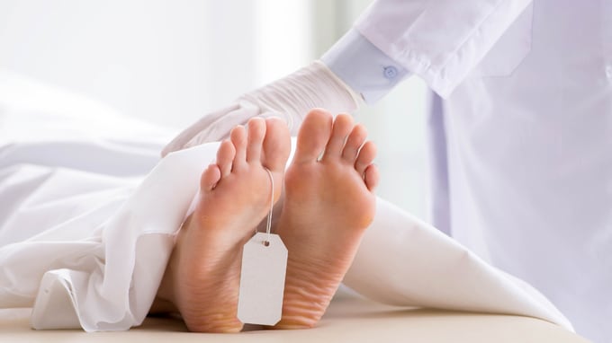 恐ろしい…独居父が「自宅死」虐待を疑われ6時間の事情聴取等