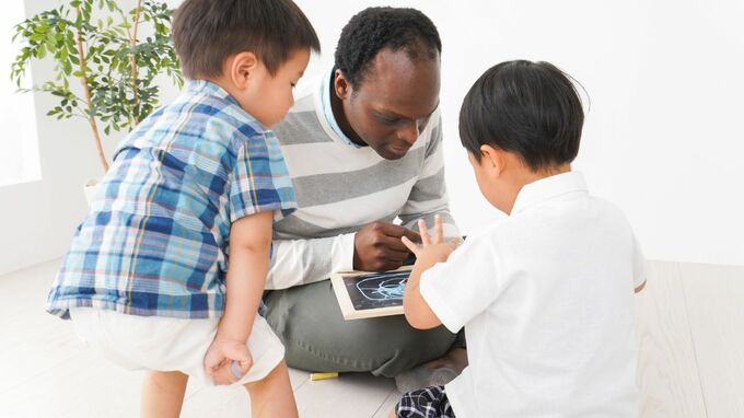 2億円・港区の超高級タワマンの“壮絶・階層格差”…世帯年収1,900万円の妻、子供をインター幼稚園に通わせて大後悔のワケ「一人だけ半笑い、惨めです。」