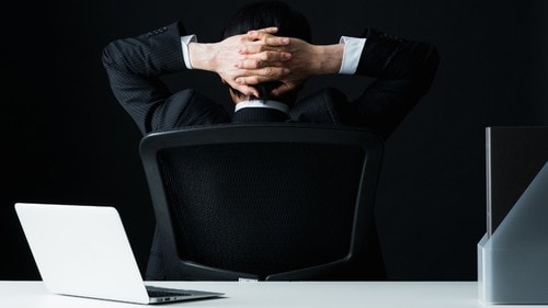 相手任せにして、数字が伸びない理由も考えようとしない経営が多い。（※写真はイメージです／PIXTA）