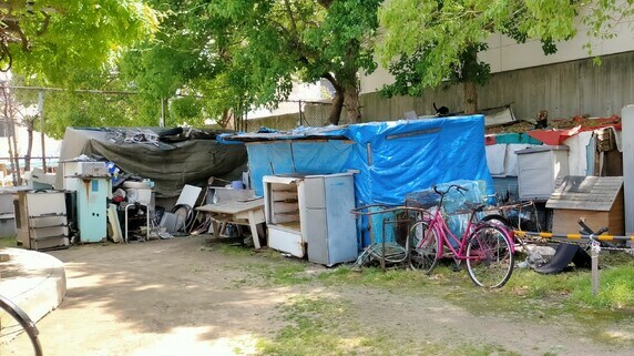 全国のホームレス、2003年の調査開始から1／9強にまで減少…「雇用・景気動向」の改善を如実に反映