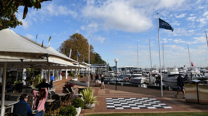 まるで映画…庶民はもちろん“一般的な富裕層”も知らない、資産5億円超の「超富裕層」だけが手にしていた“極秘の投資機会”とは【投資のプロが解説】