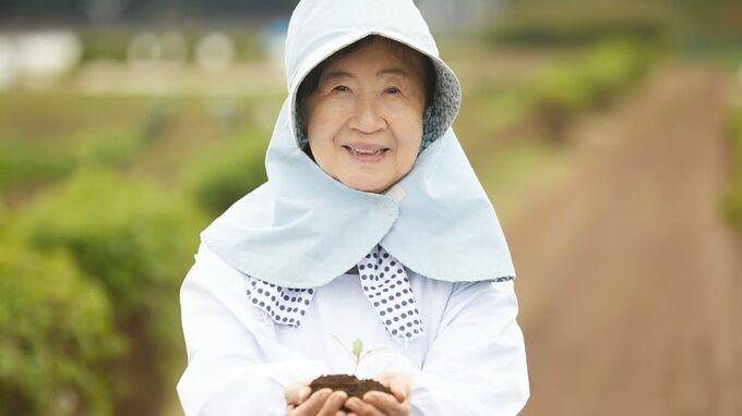 なんだか怖いんです…〈年金月24万円〉〈老後資金1,500万円〉念願の地方移住を実現した66歳妻、戦慄。のんびり田舎で余生を送るはずが、わずか1年で東京に帰還→理由は「笑顔の優しいお隣さん」