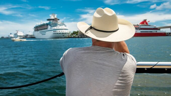 「余生は“使い切る”つもりだった。でも…」資産9,000万円・独身60代男性が“海外クルーズ生活”をやめた理由