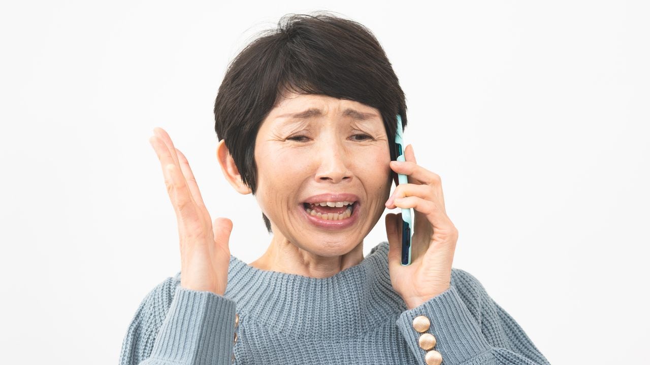 話が違うじゃないか！〈年金月8万円〉79歳母、〈月17万円〉で入居した老人ホームから「出ていけ」とまさかの強制退去。家族会議は紛糾、母が流した涙