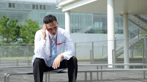 救急科は体力的にも精神的にもタフな仕事。