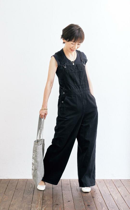 出所：『毎日たのしい大人のカジュアルコーデ見本帖』より抜粋 撮影：黒川ひろみ