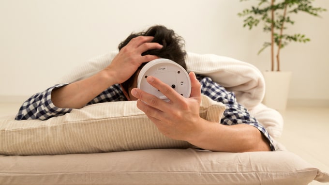 【医師が警告】平日と休日の起床が「2時間」ずれるだけで…