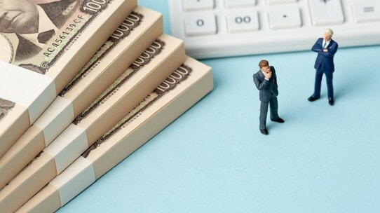 《経営者必見》不穏な中東・イラン情勢、企業に迫る「石油高・材料不足」の大問題…従業員の雇用を維持する「雇用調整助成金」の概要【社労士が解説】