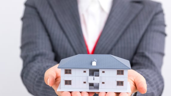 一棟物件 vs 区分所有・・・不動産投資で有利なのはどっち?