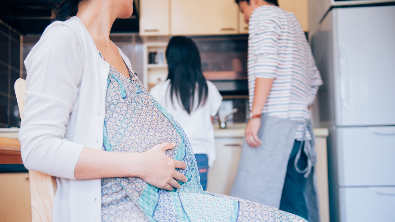 戦後日本の出産事情…「自宅で出産する妊婦」が激減したワケ