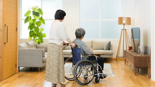 高齢者が「自宅のリフォーム」で活用できる補助金・給付金【マンショントレンド評論家が解説】