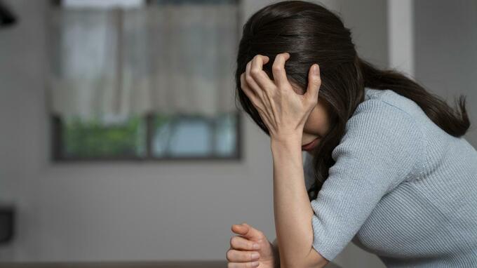 「もう限界でした…」〈月収41万円・55歳独身女性〉、78歳母との暮らしに終止符を打った切実事情