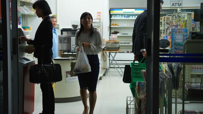 資産数百億円の超富裕層が明かす…凡人と億万長者で残酷なほど差がつく「定時後の過ごし方」