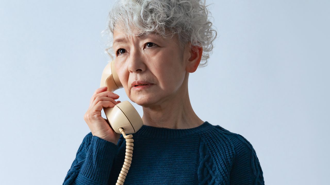 「そんな話、聞いてない！」 〈年金月24万円・70歳夫〉を亡くした〈68歳専業主婦〉、年金事務所で知った「遺族年金の思い込み」の代償