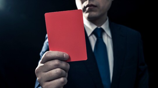 【税理士監修】所得税の節税とは?「何でも経費に計上する」は典型的な失敗例。脱税犯として「1,000万円以下の罰金」も