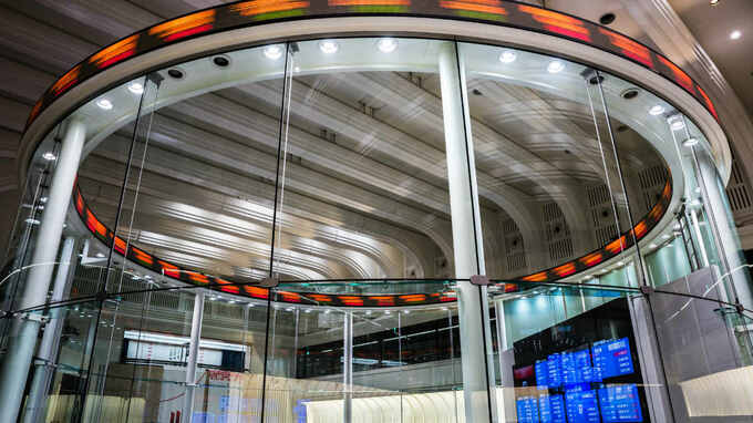 下落相場でも負けない！日経平均が下落する非常事態モードの対応法