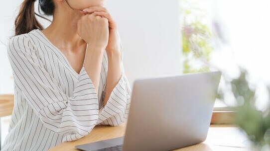 「離婚して派遣社員に。正社員を目指したい」「50歳前に起業し、70歳まで働く!」…年金額はどうなる?