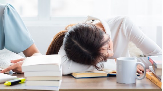 厚生労働省も認定していた！「午後の短時間睡眠」の健康効果
