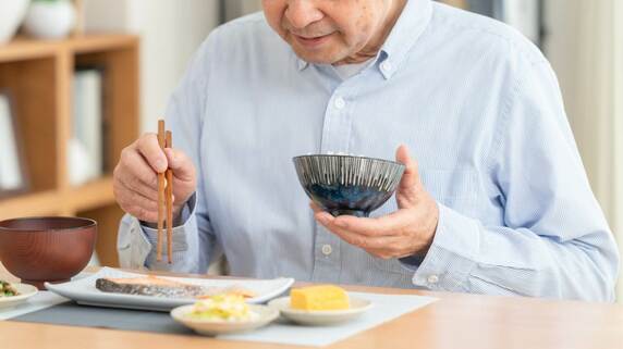 「明日から何をすればいい？」60歳で定年退職した元エリート、ひとりきりの昼食でこぼれた本音
