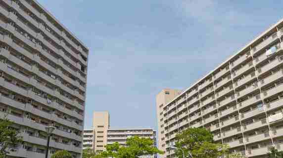 日本のマンションが危ない！「34.8%が修繕積立金不足」の数字より怖い実態と“盲点”になっている「50%超が未加入の保険」