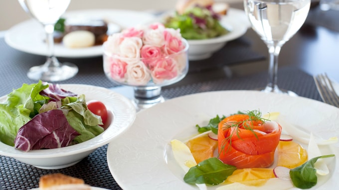 税理士に聞く…「旅行」や「食事代」を経費にするには？