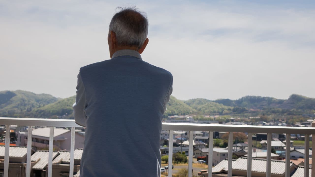 もう出ていってもらえます？〈年金18万円〉78歳父「老人ホームから強制退去」。戻る自宅もなし、家族も頼れず、途方に暮れるしかない絶望