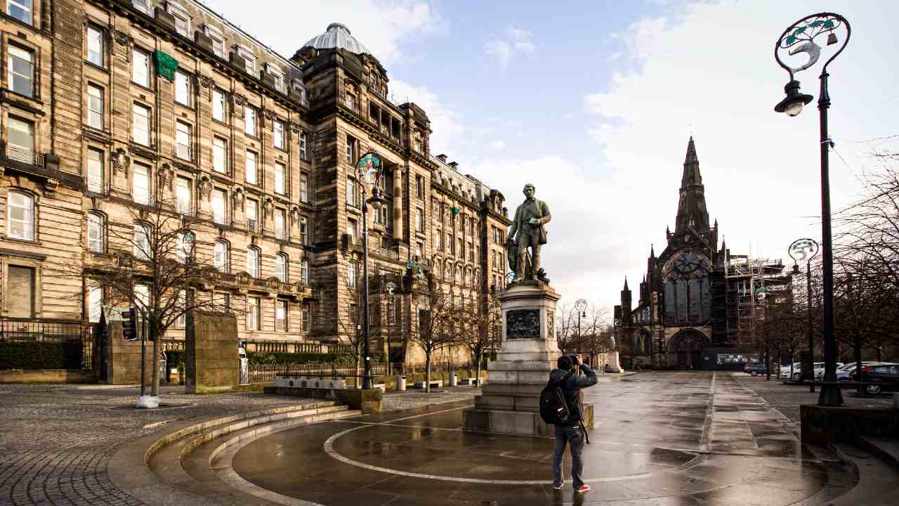 英国の気候変動対策と債券市場