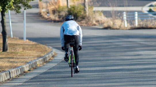 謎の男・桜との出会いから一月・・・和久井に起きた変化