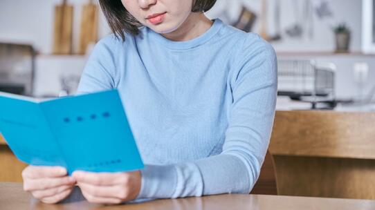 老後資金を蓄えるなら…「iDeCoとNISA」どちらが正解?両者における“3つの違い”