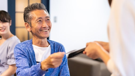 税務調査での「経費否認」を防ぐ…「領収書がない支払い」を合法的に経費化する要件【税理士が解説】