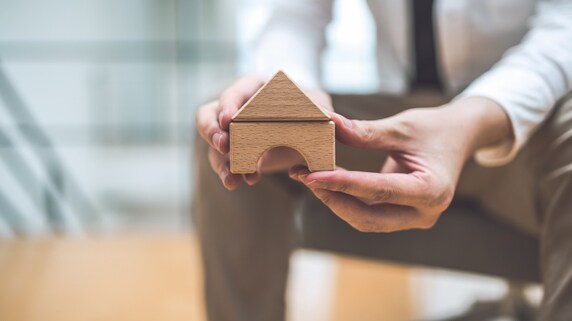相続税を有価証券・土地などで納税する「物納」の概要