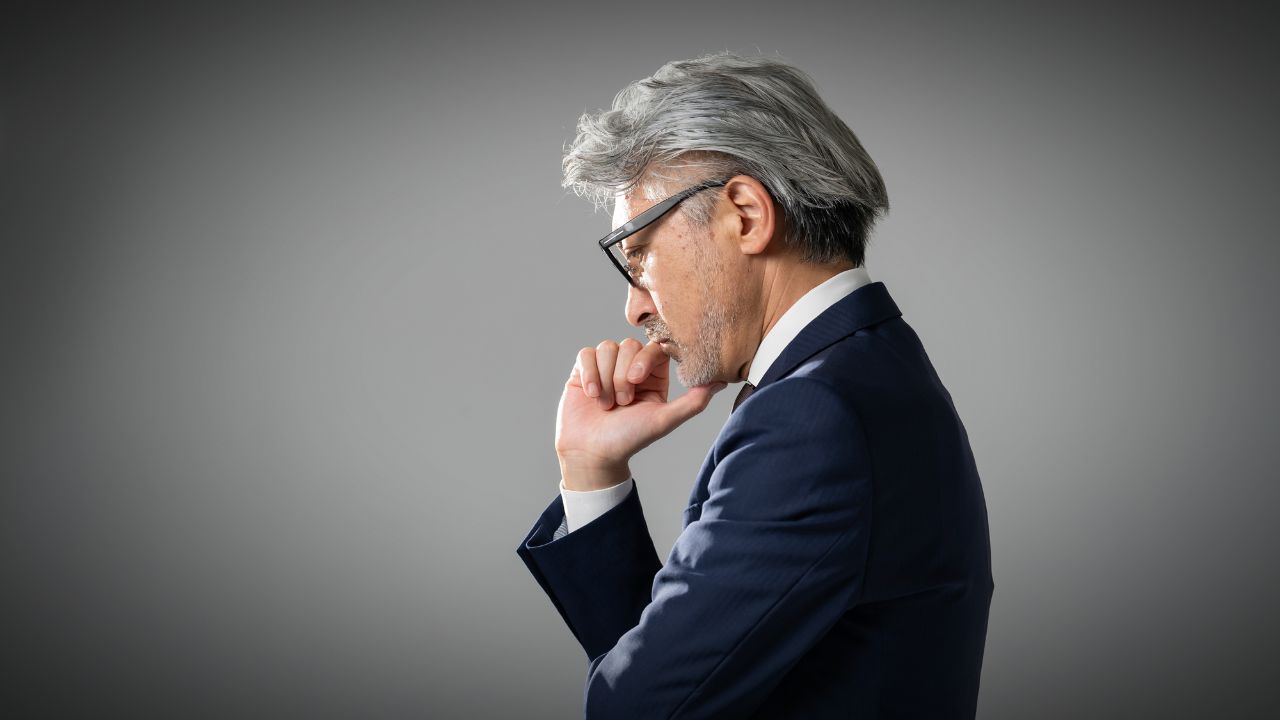 「バカでした…」年収1,200万円のエリート息子が絶句。実家の通帳に刻まれた〈1,000万円の引出し〉と、認知症の母が漏らした「戦慄の告白」