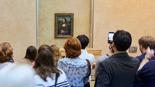 一流の科学者と一流のアーティストの思考回路は、とても似ているという。（※写真はイメージです／PIXTA）