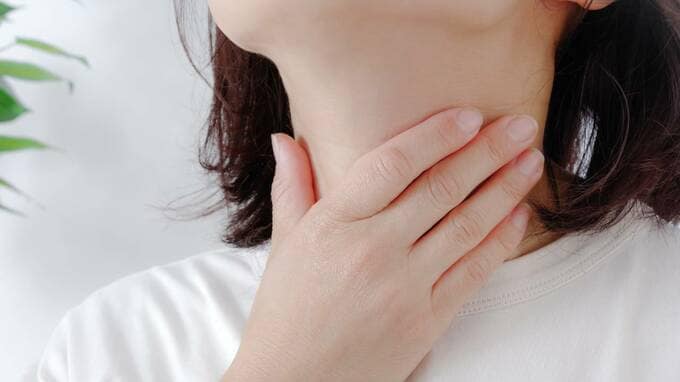 熱があって、喉が痛い→「風邪かな…？」の思い込みはリスク。小さな異変を見逃さない、悪化させないための＜症状に合わせた診療科受診＞のすすめ【耳鼻科咽喉科医が解説】