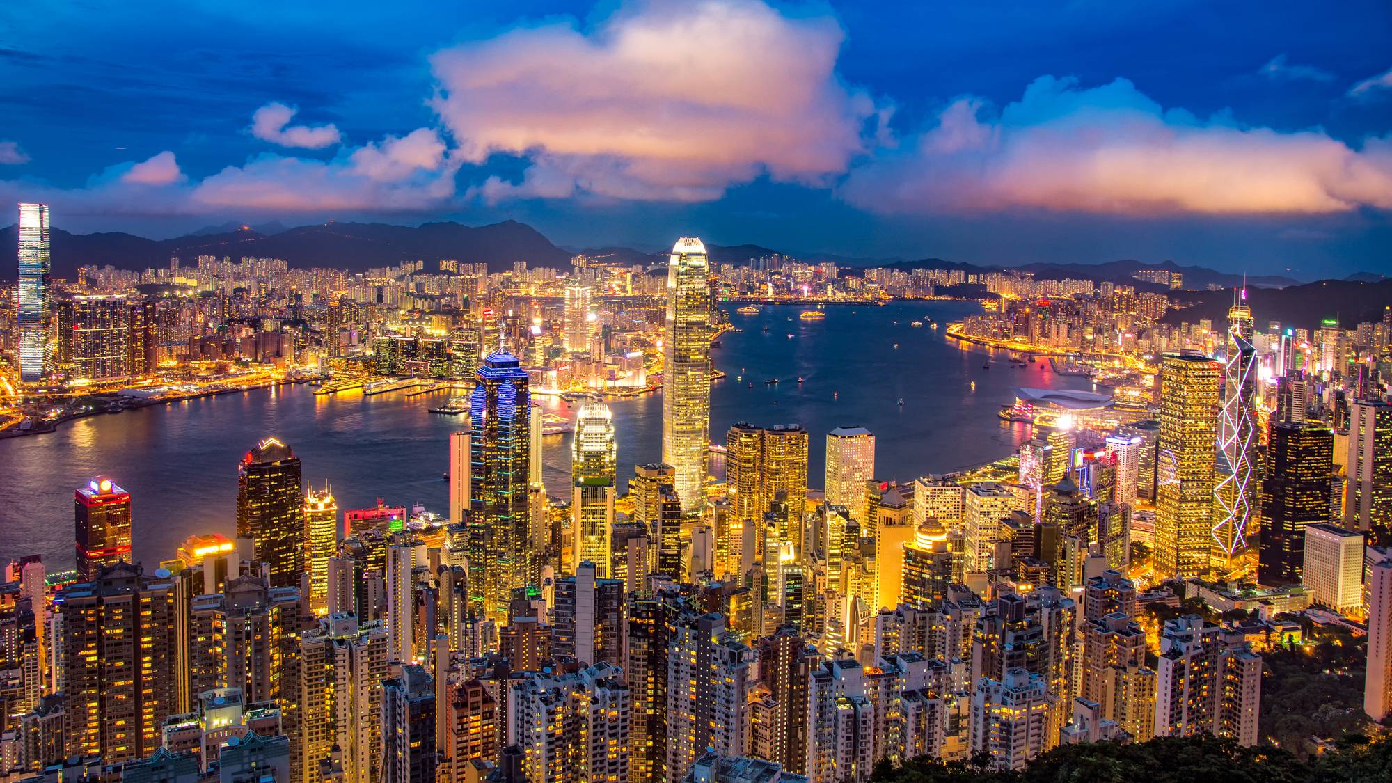 政策効果への期待から自動車株が相場を牽引、香港・中国株市場は反発