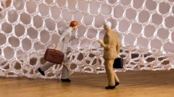 高所得層が陥る「守りの資産形成」の盲点！インフレで目減りする現預金と不動産投資の真価