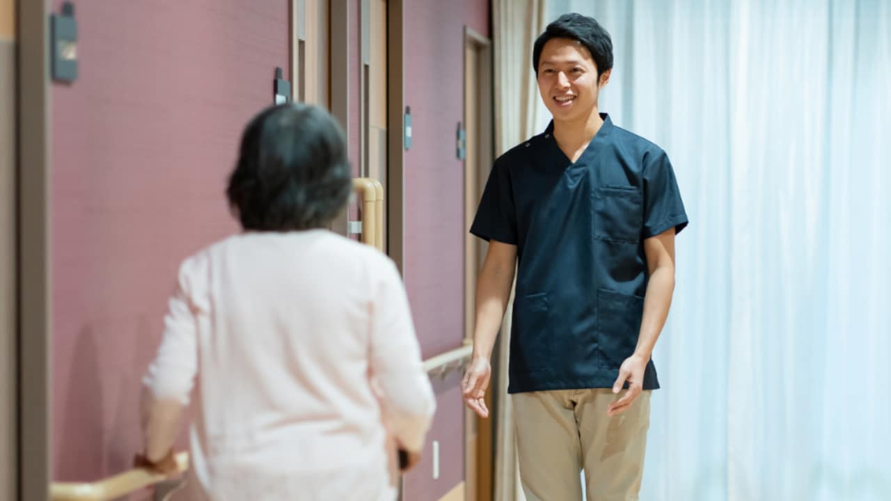 「年金32万円」「資産3億円」2人とも元国家公務員・代々資産家の80代お見合い夫婦、7,000万円で高級老人ホームに入居も…半年後、“高すぎる代償”を払って退居。原因は〈65年前の妻の恋人〉【FPが解説】