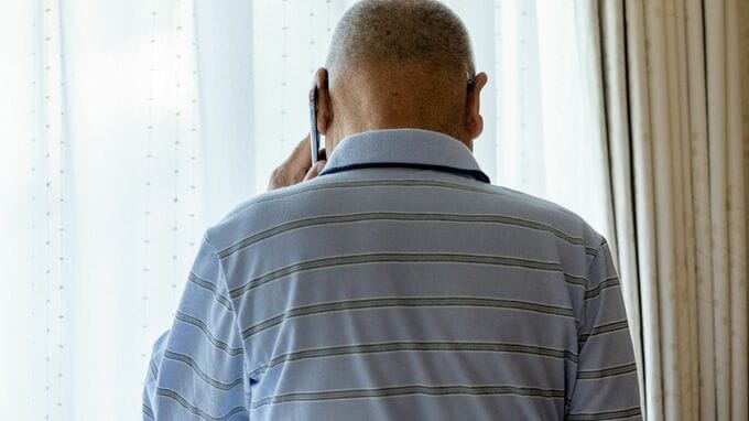 「お前には知られたくなかった」…年金月15万円・75歳父が母の指輪を握りしめ、震える声で息子に電話した夜
