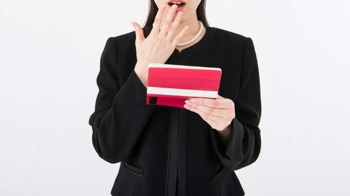 「父が遺した“封筒の中身”を見て、固まりました」仕送りを続けた50代娘の〈10年越しの涙〉