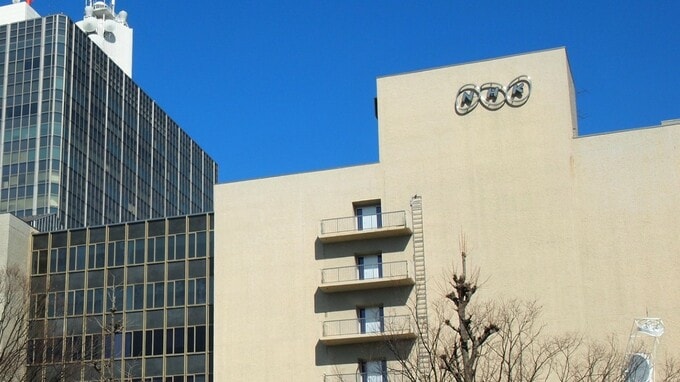 これなら国民も納得!? NHKは「受信料廃止」「税金運営」のほうがよいと言えるワケ【経済評論家が提案】