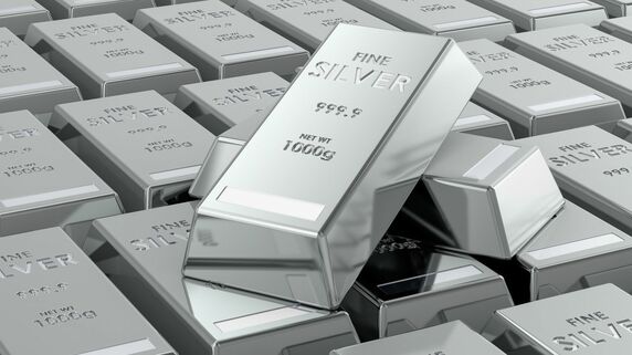 銀（シルバー）投資の魅力とは？金との違いと「割安」と言われる理由を徹底解説【エコノミスト・エミン・ユルマズ氏が解説】