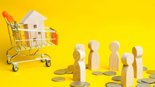 土地の高値売却…境界線問題解決の奥の手「カミソリ分筆」とは