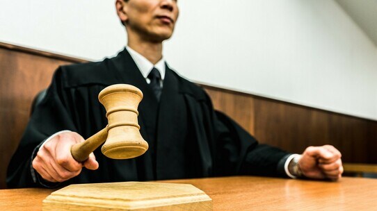 社員を辞めさせようとして裁判沙汰に!会社側が「賠償金」を払った3つの事例【弁護士が解説】