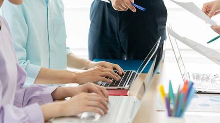 国内企業のリスキリングへの取り組み事例