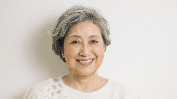 上品で笑顔が優しい、それなのに「なぜだか恐ろしい」…世帯年収950万円・31歳嫁が戦慄した「義母のひと言」